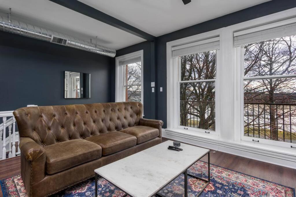 Flats On Front - Riverfront Gem Fast Wi-Fi 3F Harrisburg Esterno foto