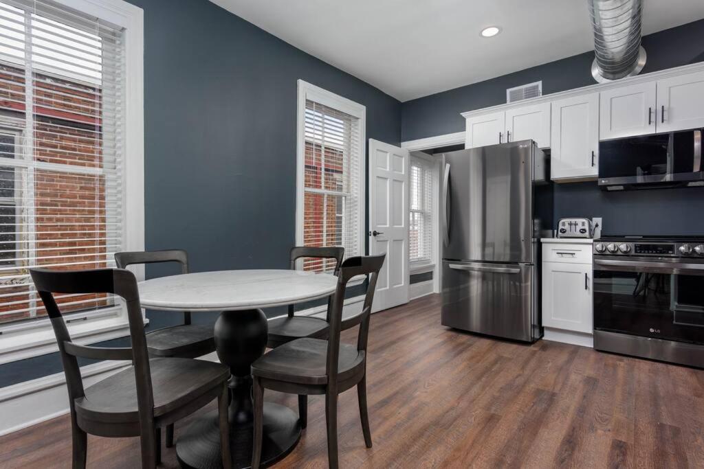 Flats On Front - Riverfront Gem Fast Wi-Fi 3F Harrisburg Esterno foto